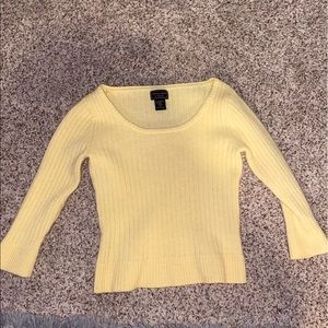 ABERCROMBIE AND FITCH YELLOW MEDIUM SWEATER